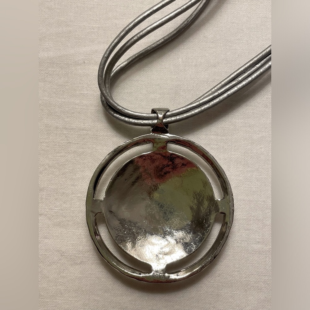 Chico’s Silver Rhinestone Circle Statement Neckla… - image 8